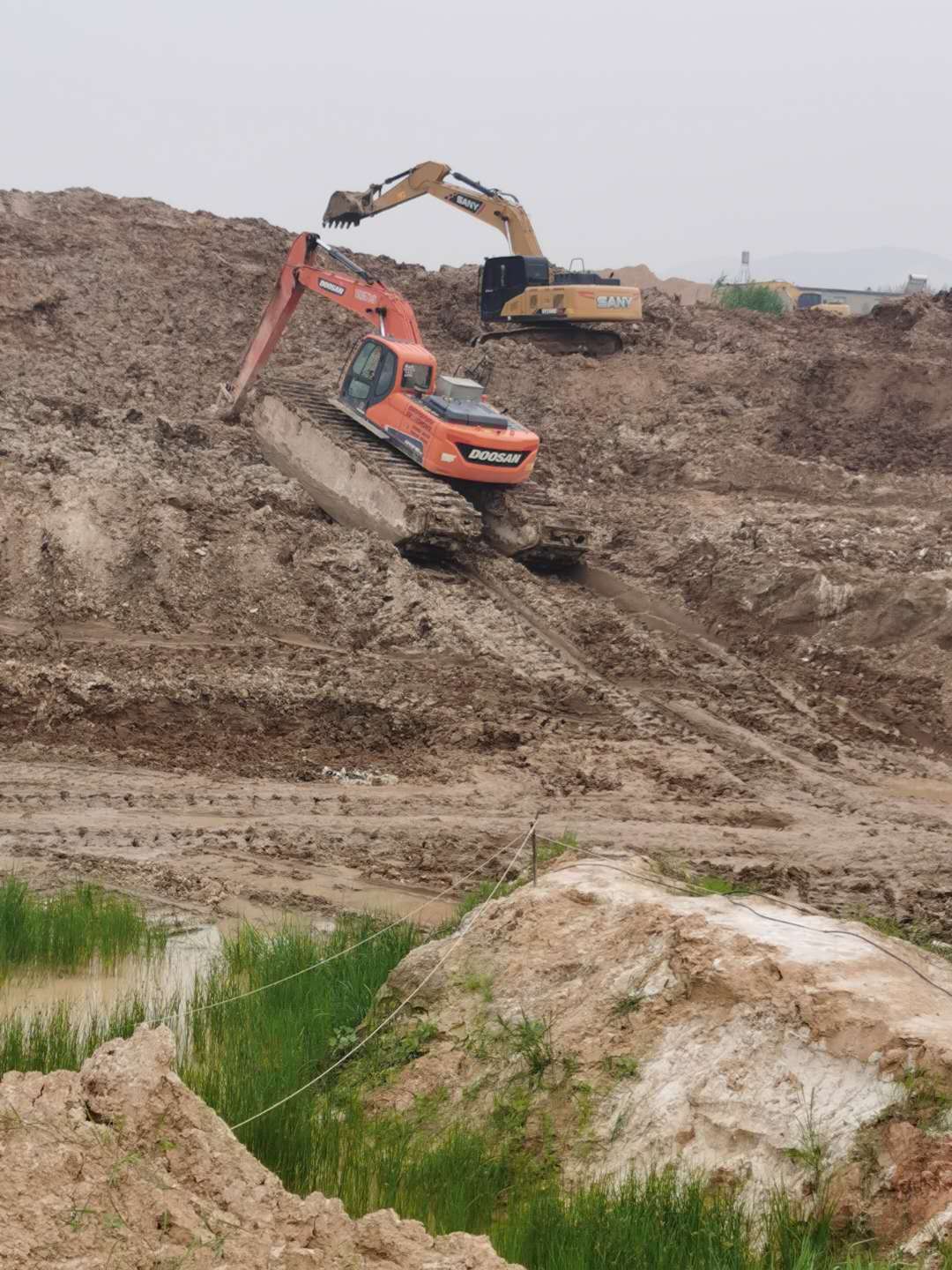 重庆水陆挖掘机租赁